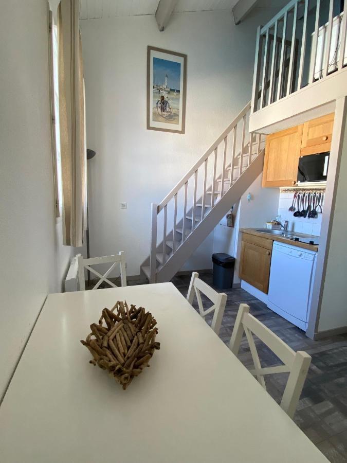 Les Remparts Apartment Saint-Martin-de-Re Exterior photo