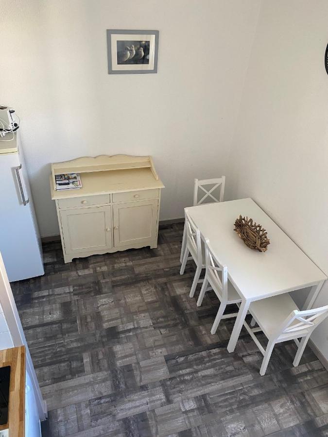 Les Remparts Apartment Saint-Martin-de-Re Exterior photo