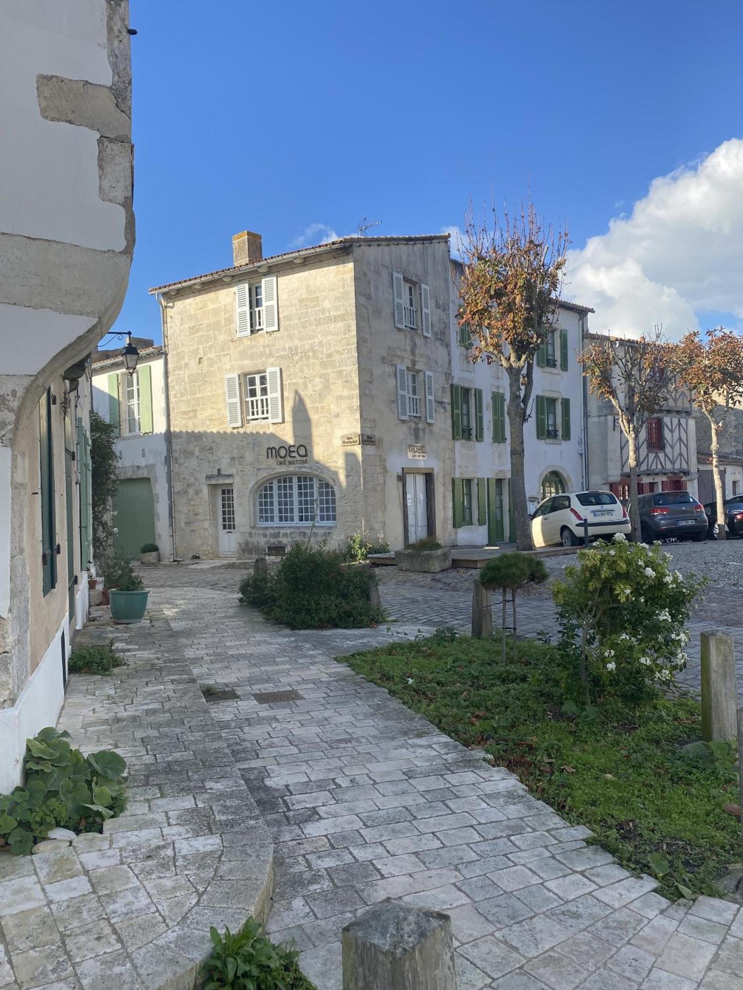 Les Remparts Apartment Saint-Martin-de-Re Exterior photo
