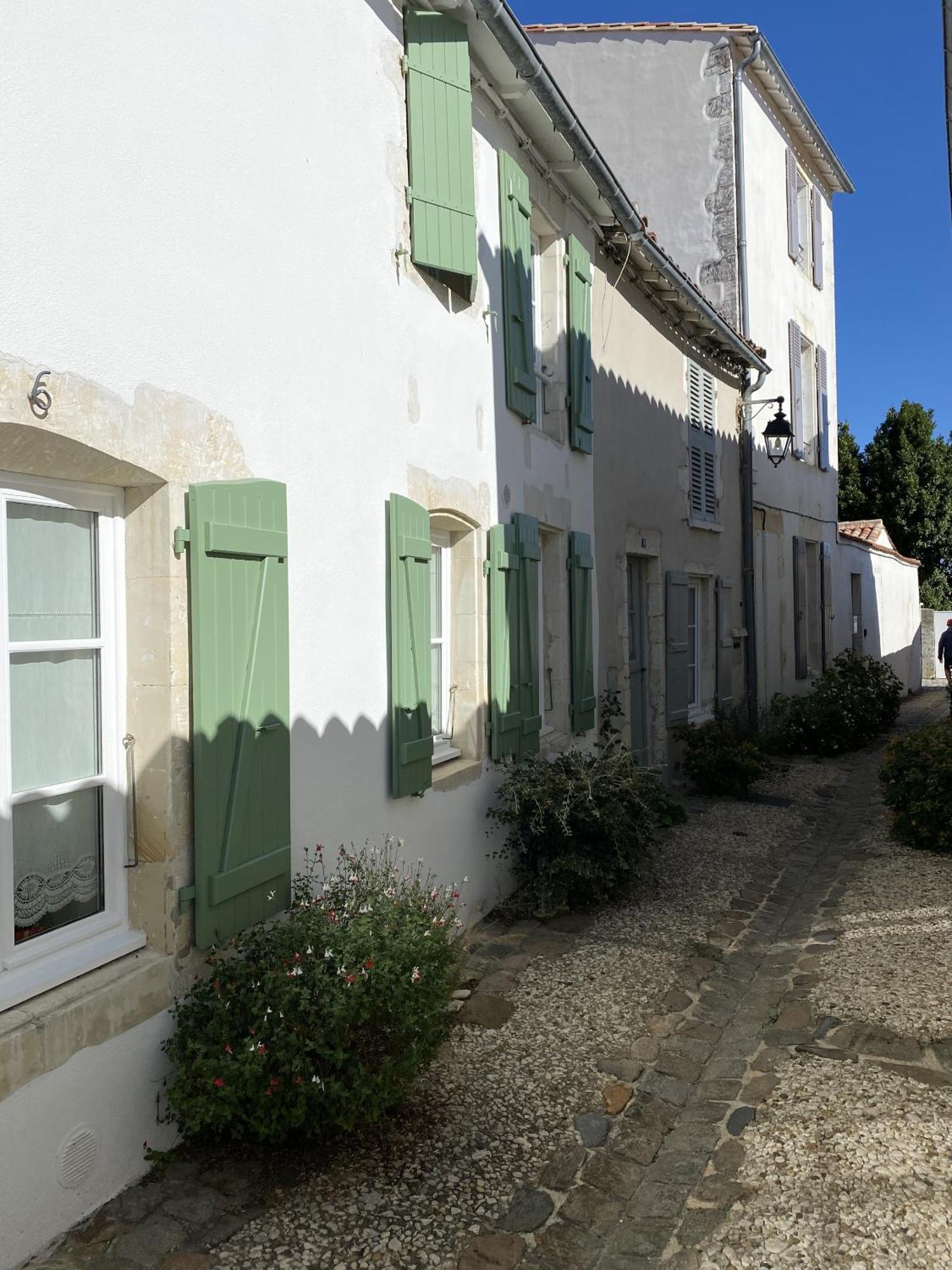 Les Remparts Apartment Saint-Martin-de-Re Exterior photo